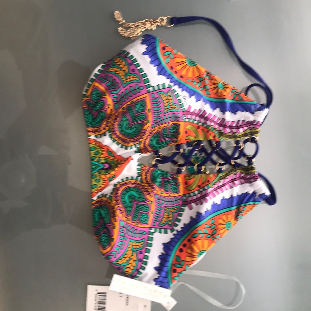 Bikini swim top